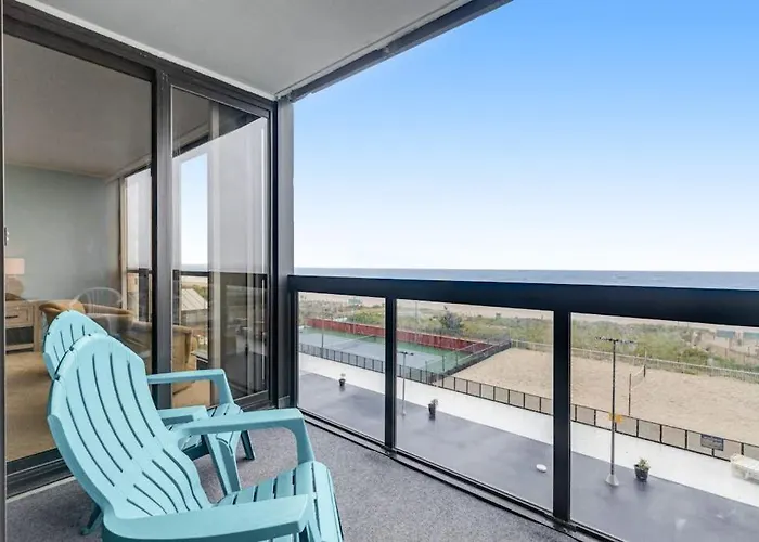 Convenient Beachfront With Views Balcony Pools Gym & Game *