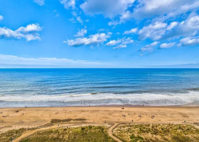 Convenient Beachfront With Views Balcony Pools Gym & Game Ocean City