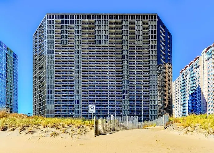 Convenient Beachfront With Views Balcony Pools Gym & Game Сasa de vacaciones Ocean City